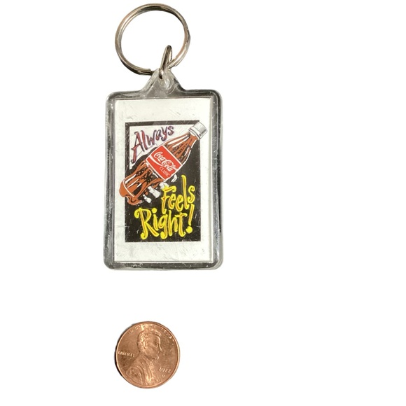 Vintage 1980's Coca-Cola Always Feels Right Keychain‎ - Picture 2 of 2